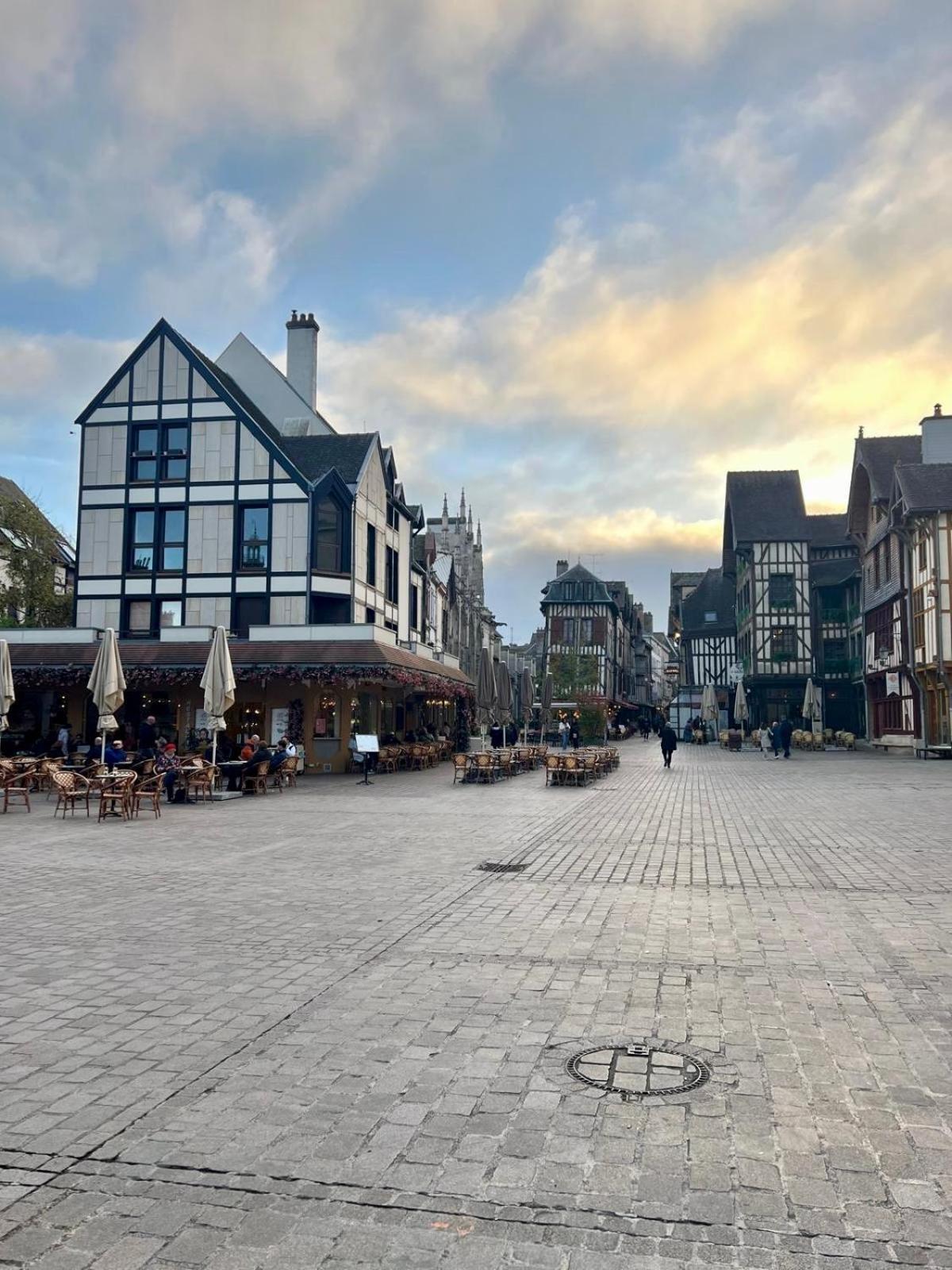 Hyper Centre Le Cozy Colbert Leilighet Troyes Eksteriør bilde